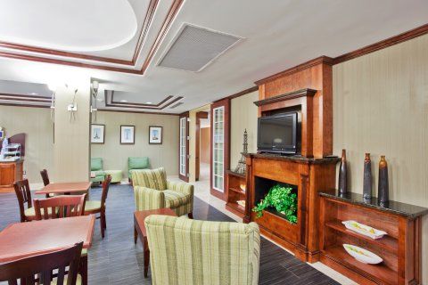 Holiday Inn Express & Suites Macon - I-475 By Ihg Екстер'єр фото